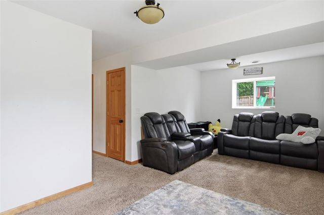 408 5th Street, Altoona, WI 54720