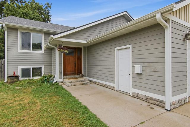 408 5th Street, Altoona, WI 54720