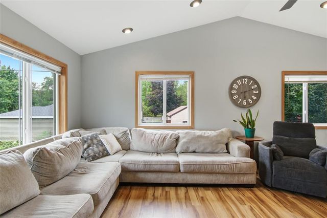 408 5th Street, Altoona, WI 54720