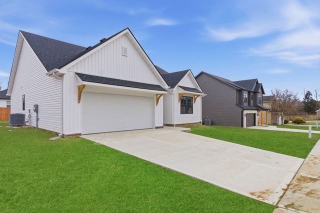 104 Bison Way, Stamping Ground, KY 40379