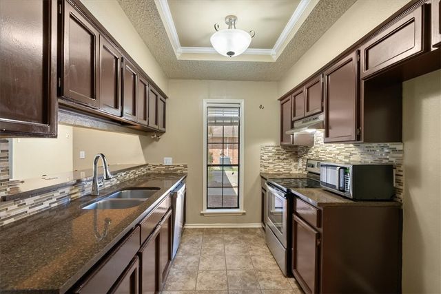 6829 Iroquois Dr, Corpus Christi, TX 78413