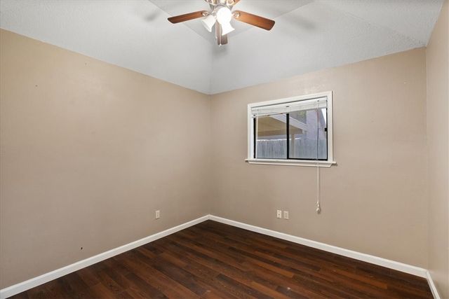 6829 Iroquois Dr, Corpus Christi, TX 78413