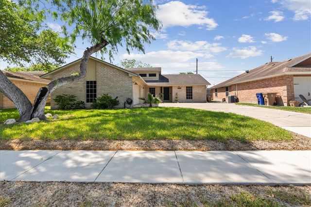 6829 Iroquois Dr, Corpus Christi, TX 78413
