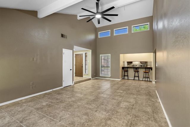 6829 Iroquois Dr, Corpus Christi, TX 78413