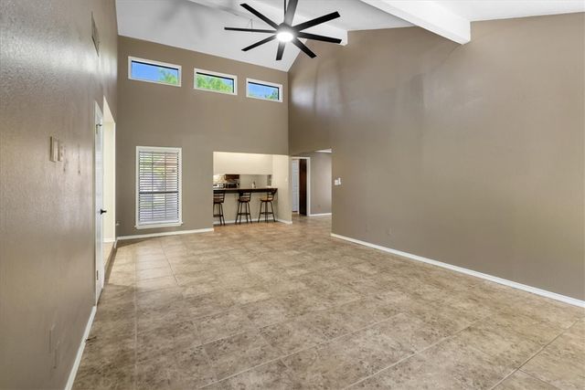 6829 Iroquois Dr, Corpus Christi, TX 78413