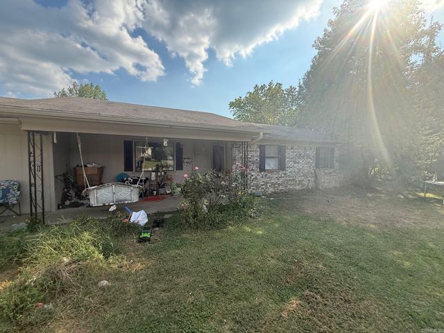 2602 Reeves St, Mena, AR 71953