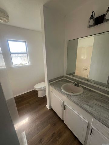 2602 Reeves St, Mena, AR 71953