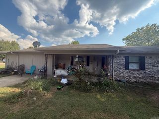 2602 Reeves St, Mena, AR 71953