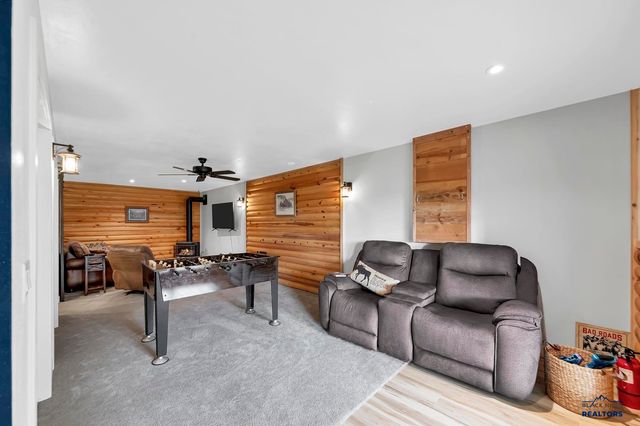 12729 N PRAIRIE CREEK RD, Rapid City, SD 57702