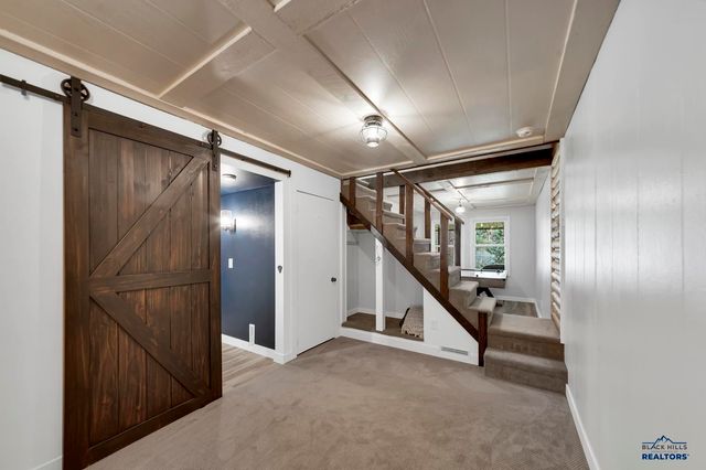 12729 N PRAIRIE CREEK RD, Rapid City, SD 57702