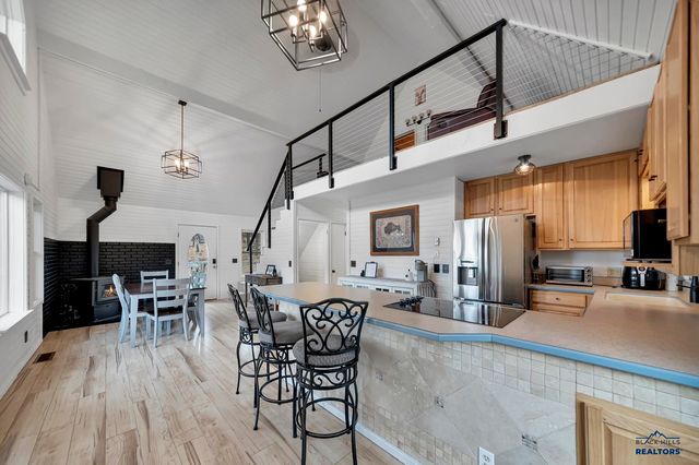 12729 N PRAIRIE CREEK RD, Rapid City, SD 57702