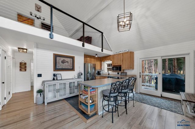 12729 N PRAIRIE CREEK RD, Rapid City, SD 57702