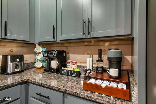 3023 Ridgetop Resort Way, Pigeon Forge, TN 37863