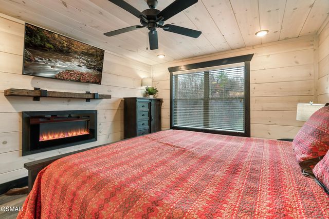 3023 Ridgetop Resort Way, Pigeon Forge, TN 37863