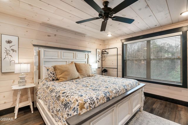 3023 Ridgetop Resort Way, Pigeon Forge, TN 37863