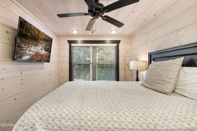 3023 Ridgetop Resort Way, Pigeon Forge, TN 37863