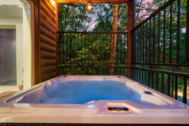 3023 Ridgetop Resort Way, Pigeon Forge, TN 37863