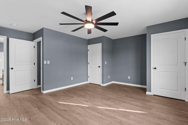 216 Hc Powers Road, Wallace, NC 28466