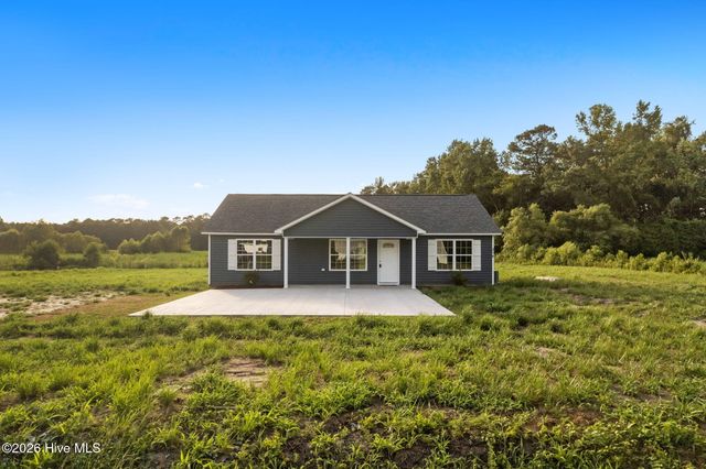 216 Hc Powers Road, Wallace, NC 28466