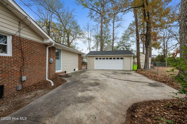 120 Barden Drive, Havelock, NC 28532