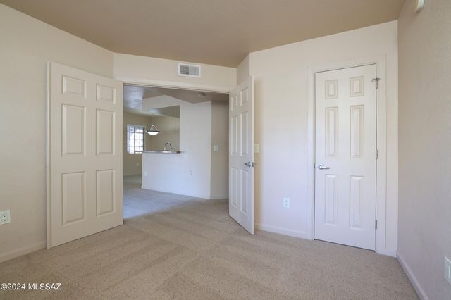 101 S Players Club Dr Apt 22104, Tucson, AZ 85745