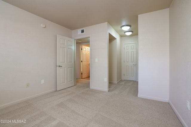 101 S Players Club Dr Apt 22104, Tucson, AZ 85745