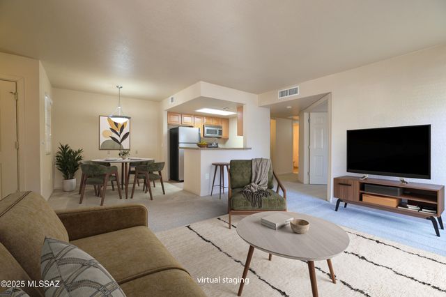 101 S Players Club Dr Apt 22104, Tucson, AZ 85745