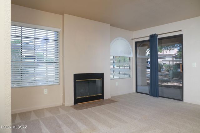 101 S Players Club Dr Apt 22104, Tucson, AZ 85745