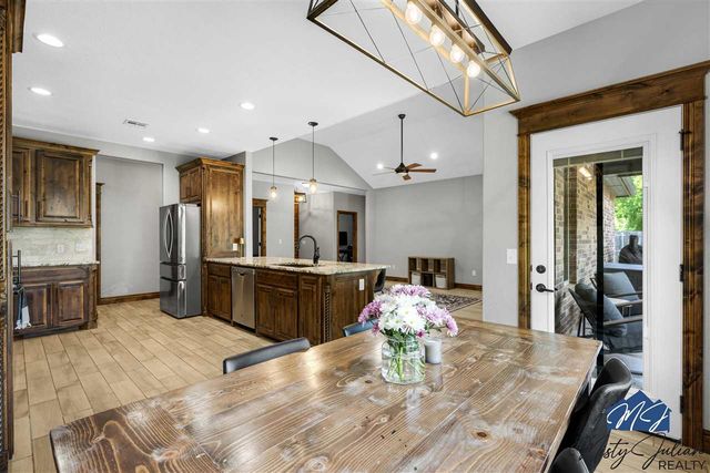14 Misty Morning Ln, Elgin, OK 73538