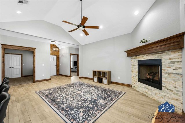 14 Misty Morning Ln, Elgin, OK 73538