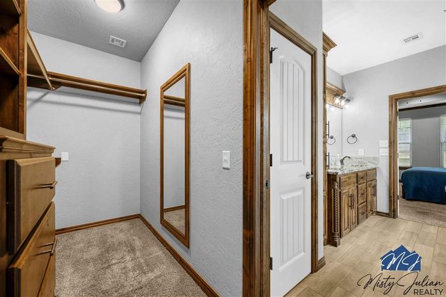 14 Misty Morning Ln, Elgin, OK 73538