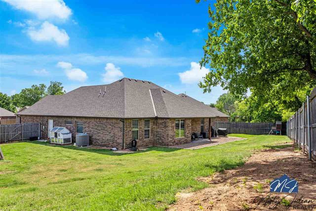 14 Misty Morning Ln, Elgin, OK 73538