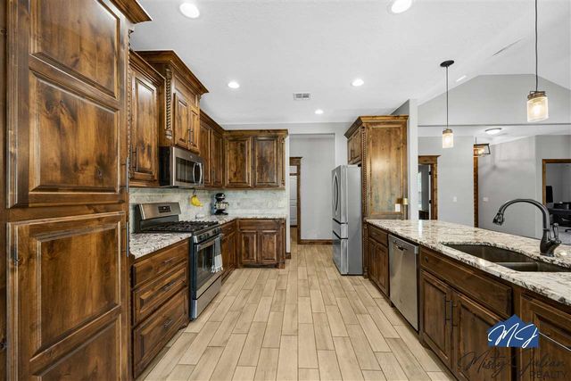 14 Misty Morning Ln, Elgin, OK 73538