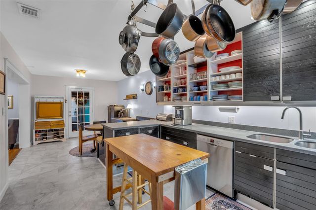 4304 Roseneath Drive, Houston, TX 77021