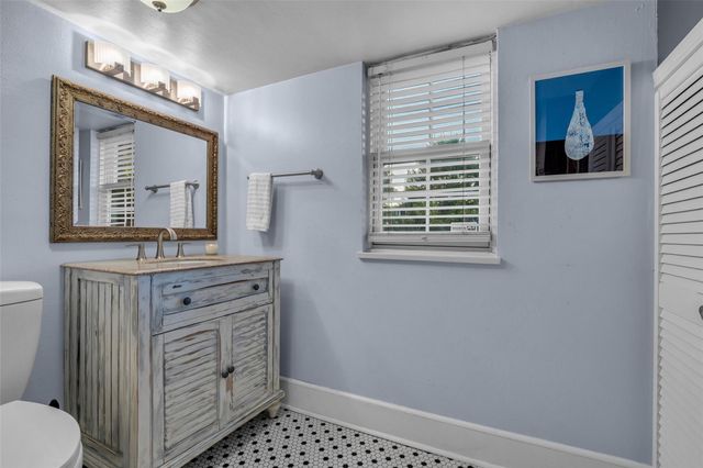 4304 Roseneath Drive, Houston, TX 77021