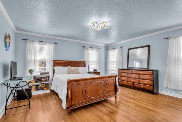 4304 Roseneath Drive, Houston, TX 77021