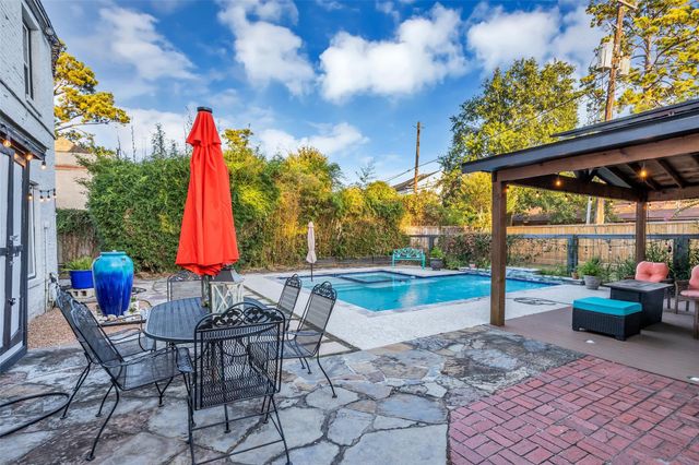 4304 Roseneath Drive, Houston, TX 77021