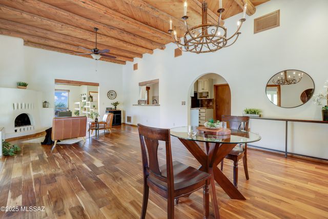 4422 E Cerrada Del Charro, Tucson, AZ 85718