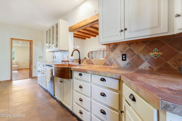 4422 E Cerrada Del Charro, Tucson, AZ 85718