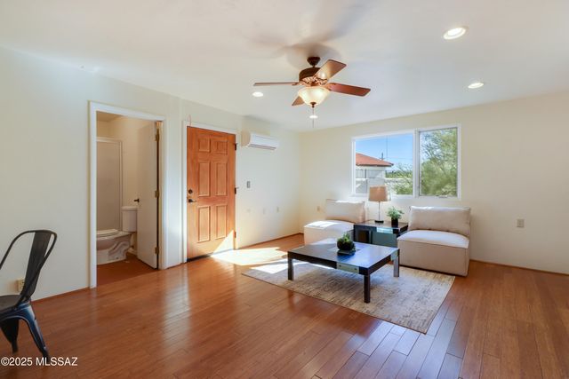 4422 E Cerrada Del Charro, Tucson, AZ 85718