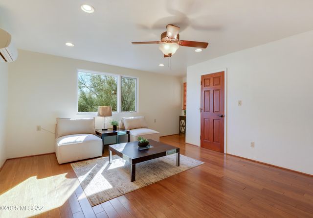 4422 E Cerrada Del Charro, Tucson, AZ 85718