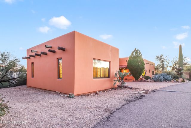 4422 E Cerrada Del Charro, Tucson, AZ 85718