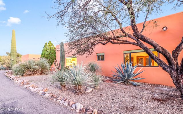 4422 E Cerrada Del Charro, Tucson, AZ 85718