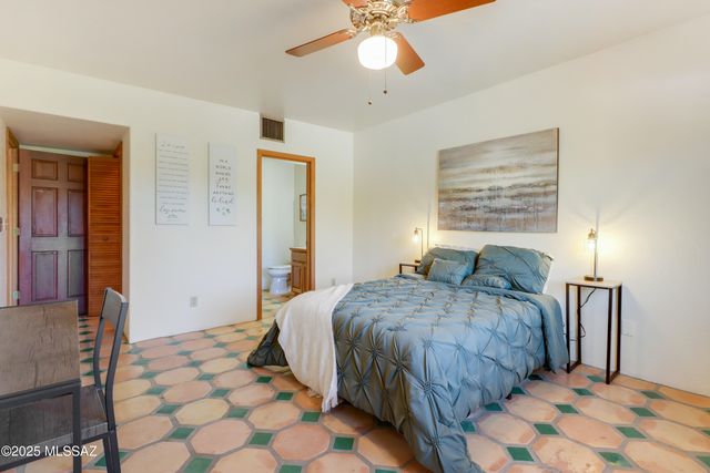 4422 E Cerrada Del Charro, Tucson, AZ 85718