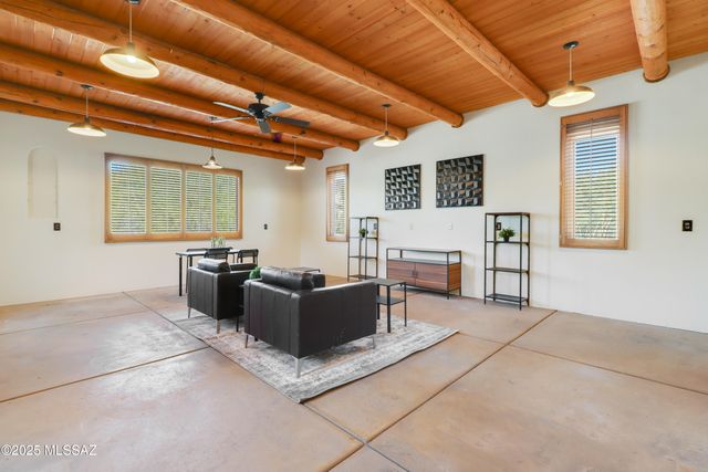 4422 E Cerrada Del Charro, Tucson, AZ 85718