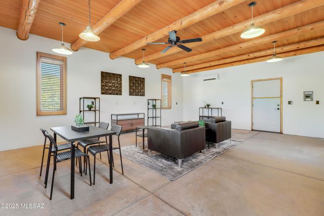 4422 E Cerrada Del Charro, Tucson, AZ 85718