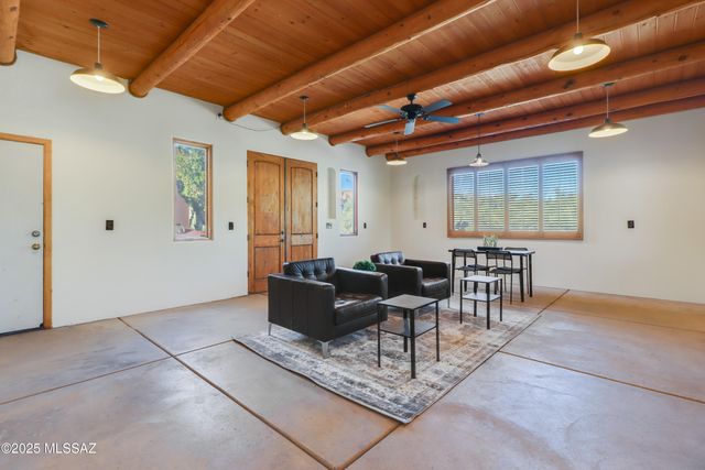 4422 E Cerrada Del Charro, Tucson, AZ 85718
