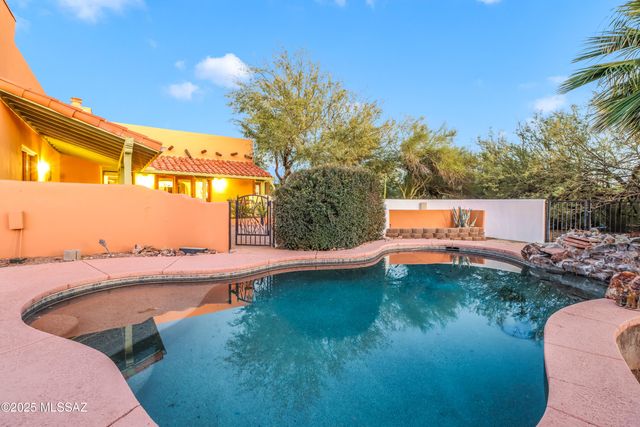 4422 E Cerrada Del Charro, Tucson, AZ 85718