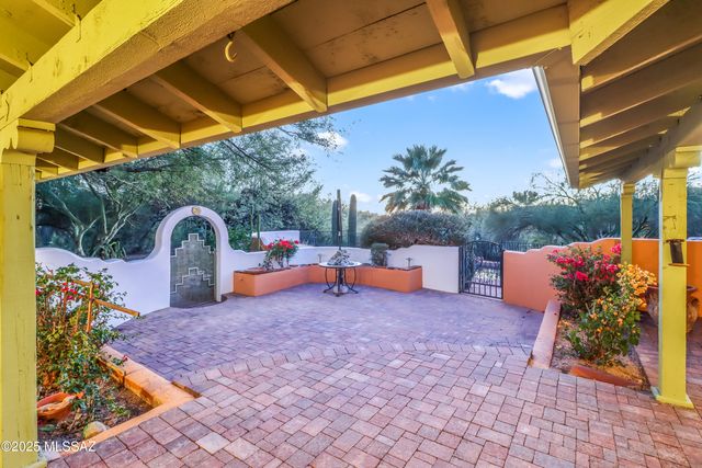 4422 E Cerrada Del Charro, Tucson, AZ 85718