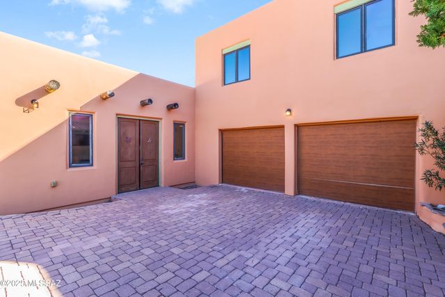 4422 E Cerrada Del Charro, Tucson, AZ 85718